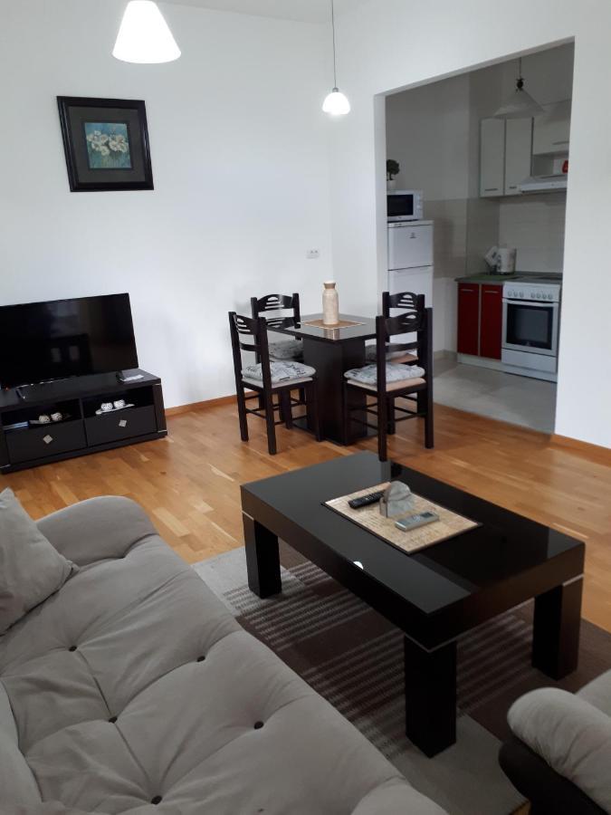 בודווה Lux Apartments Kristina מראה חיצוני תמונה