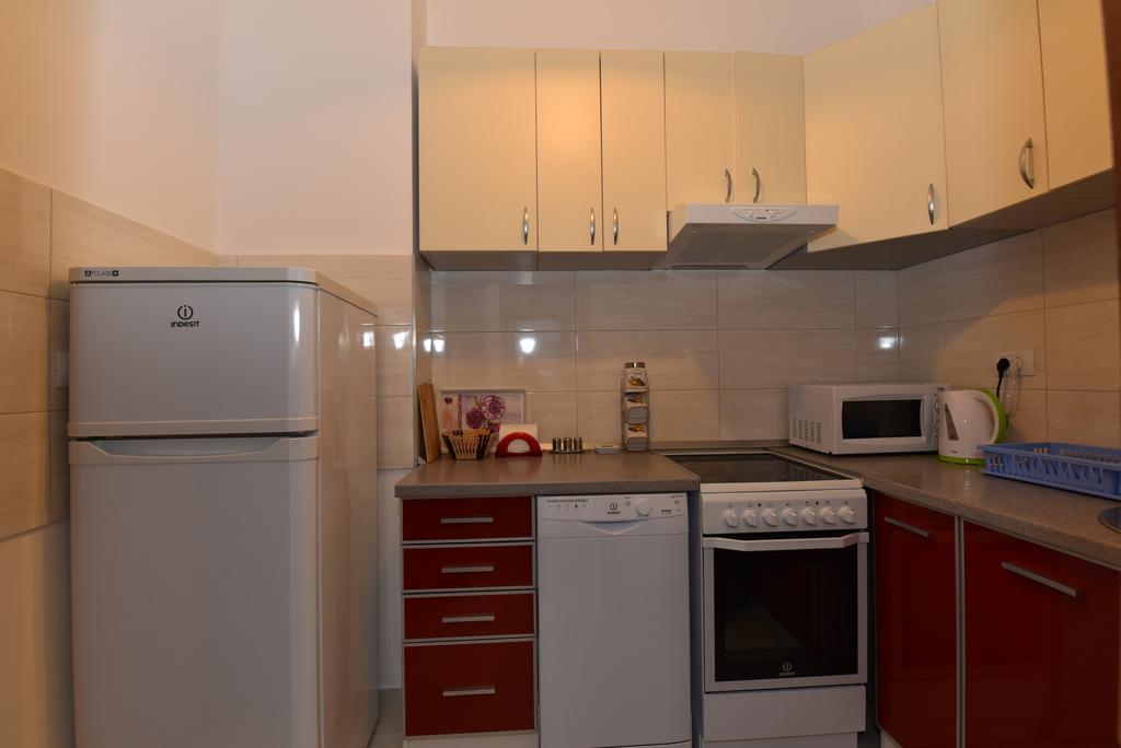 בודווה Lux Apartments Kristina מראה חיצוני תמונה