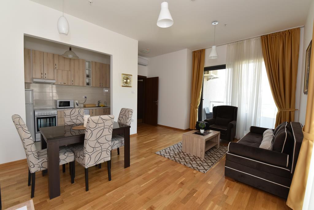 בודווה Lux Apartments Kristina מראה חיצוני תמונה
