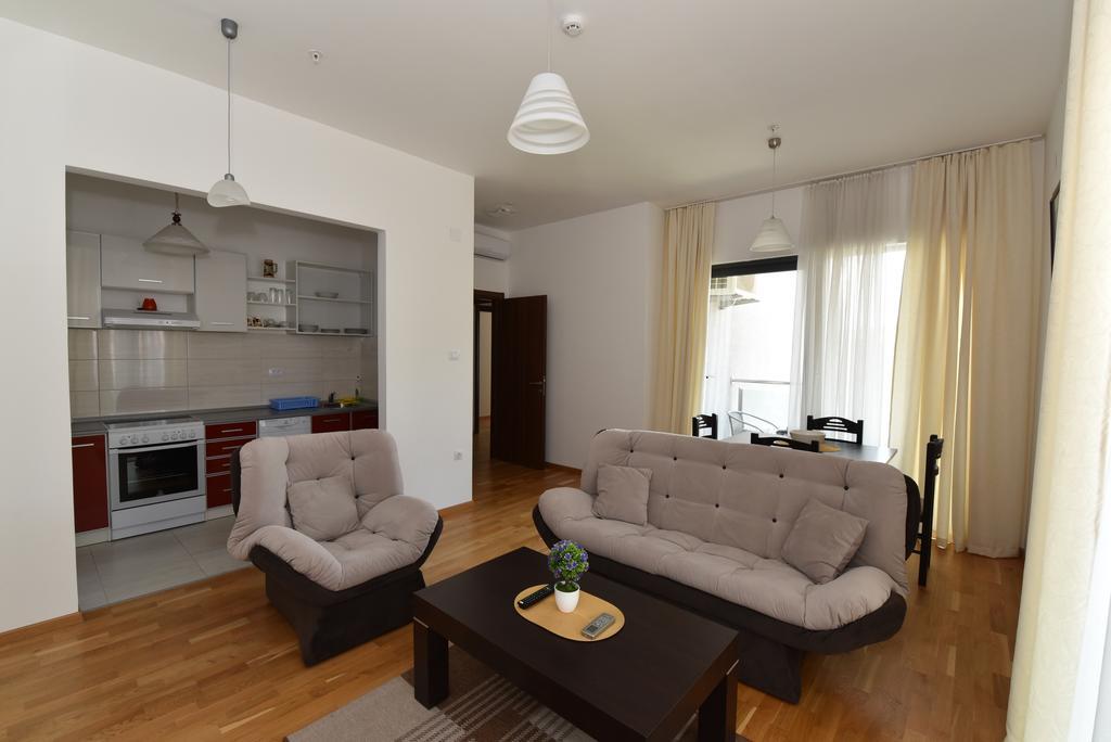 בודווה Lux Apartments Kristina מראה חיצוני תמונה