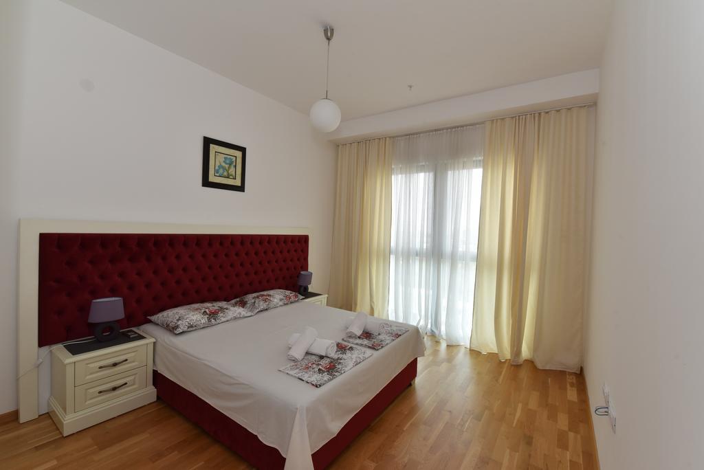 בודווה Lux Apartments Kristina מראה חיצוני תמונה