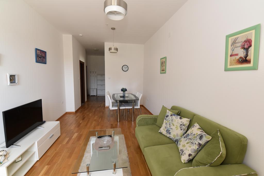 בודווה Lux Apartments Kristina מראה חיצוני תמונה