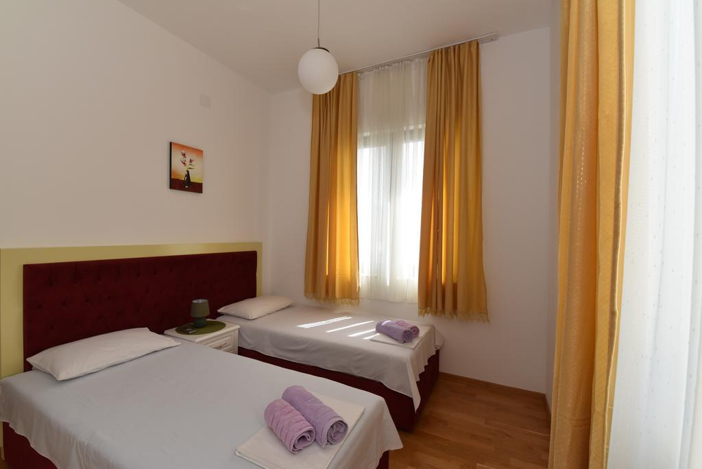 בודווה Lux Apartments Kristina מראה חיצוני תמונה